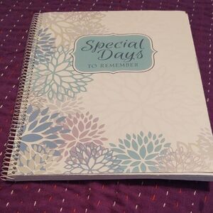 Elegant Floral Special Days Planner With A Pocket For Cards Each Month - NWT